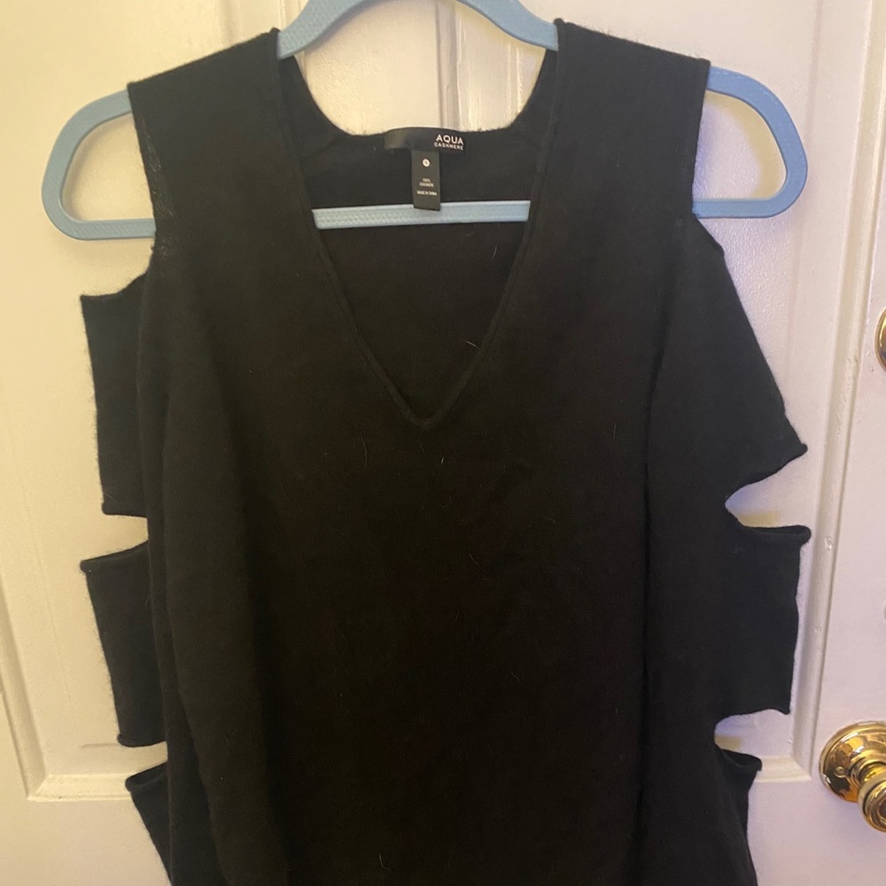 AQUA 100% cashmere v neck with arm cutouts